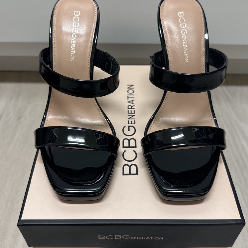 Black BCBG heels size 7